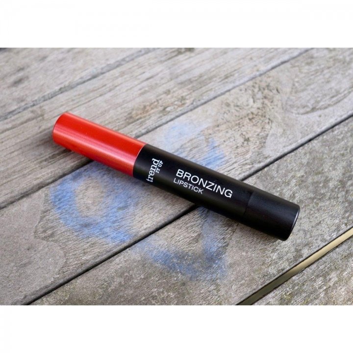 trend itup bronzing 010 lipstic